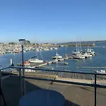 Superbe T3 Refait A Neuf Avec Balcon, Vue Mer Et Wifi A Perros-Guirec - Fr-1-368-60